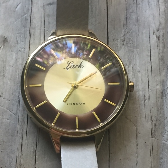 Lark London watch main image 7